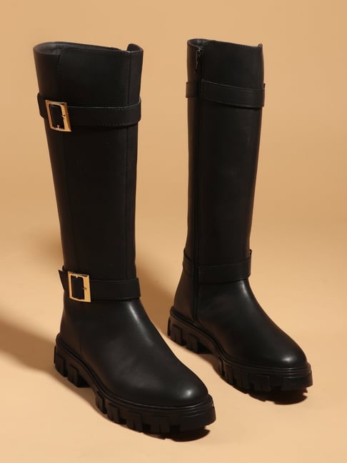 Carlton London Women's Black Casual Booties