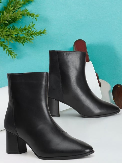 Carlton London Women's Black Casual Booties