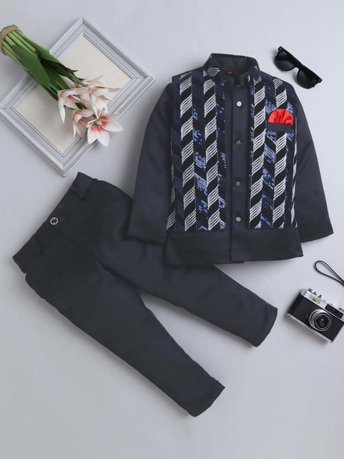 Fourfolds Boys Navy Blue Embroidery Full Sleeves Indowestern Sets-picture-26