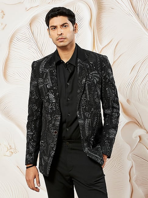 VASTRAMAY Black Regular Fit Embroidery Blazer