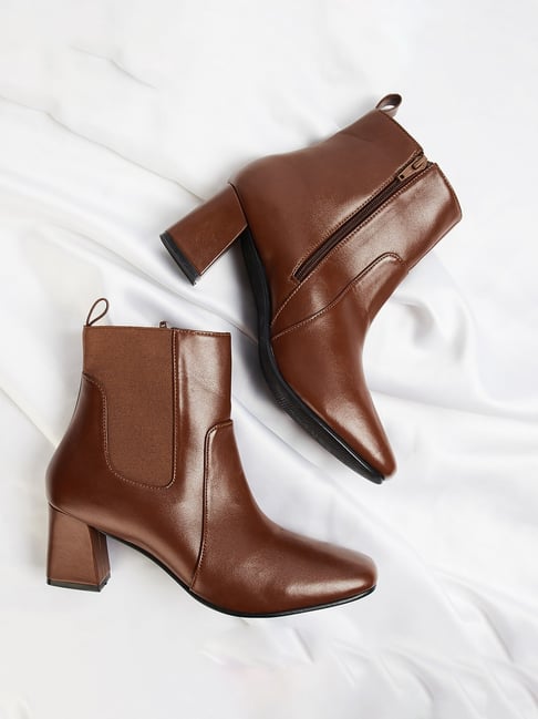 Ginger by Lifestyle Women's Tan Chelsea Boots-picture-45