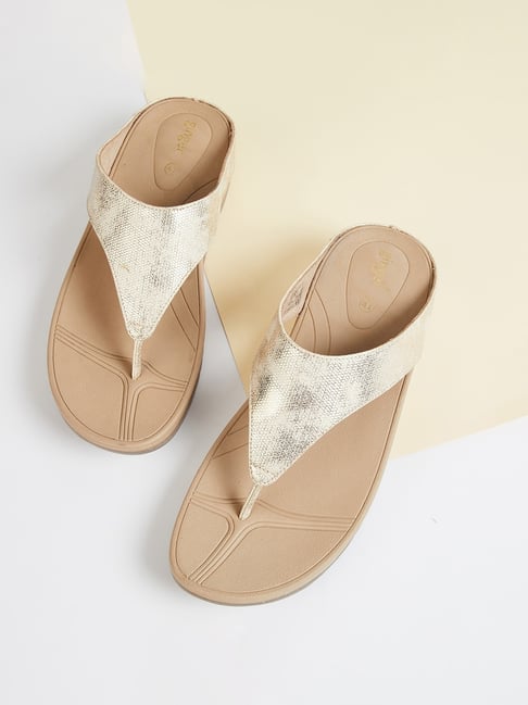 Ginger by Lifestyle Women's Gold Thong Wedges-picture-20