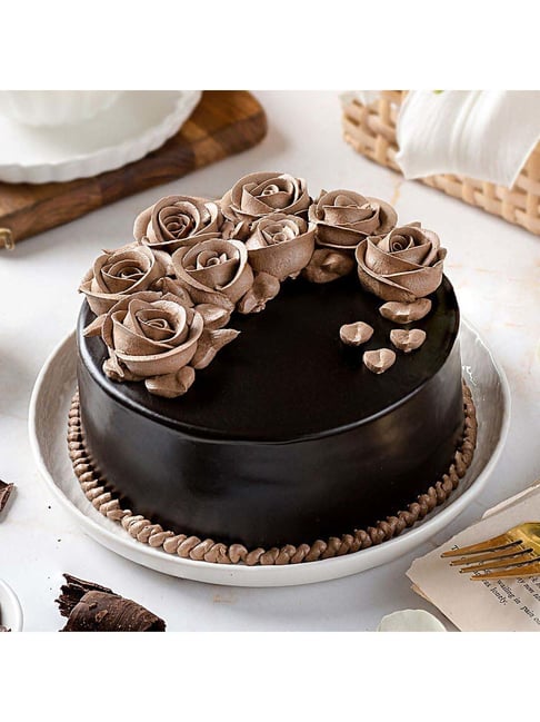 FNP Chocolate Rose Designer Cake Kg Eggless