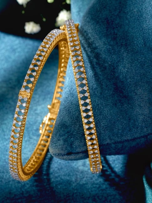 P.N.Gadgil Jewellers Sparkle Orbit Gold & Diamond Bracelet For Women