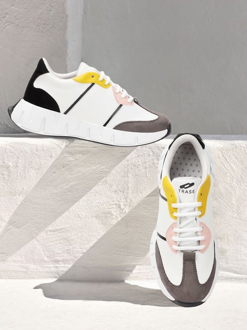 Trase Women's White Running Shoes-picture-40