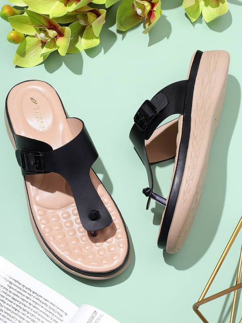 Trase Women's Black Thong Wedges-picture-11