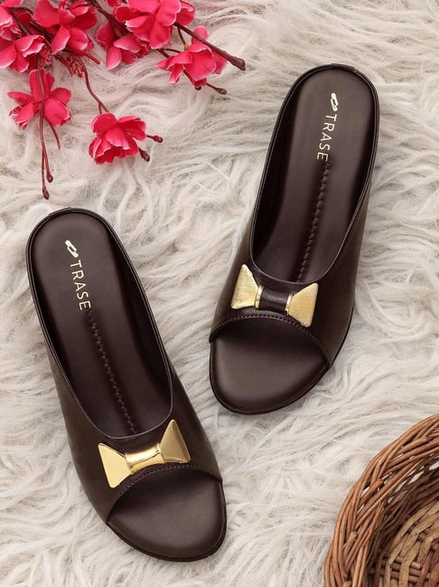 Trase Women's Brown Casual Wedges