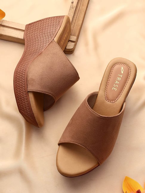 Trase Women's Beige Casual Wedges