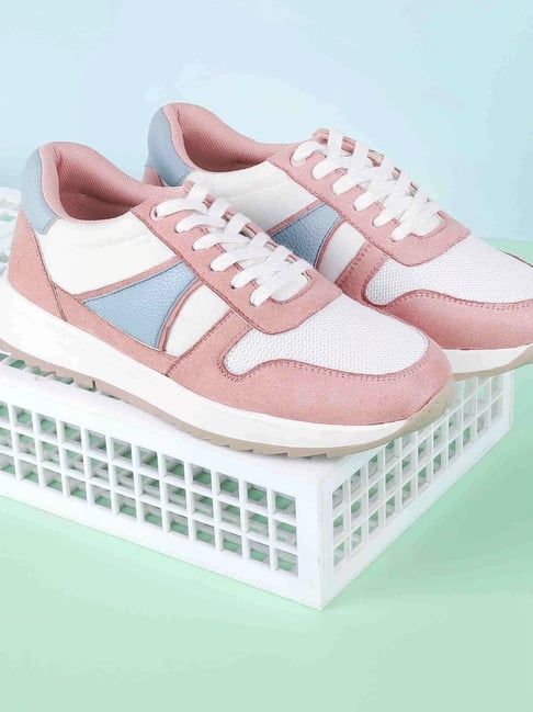 Metro Women's White Casual Sneakers