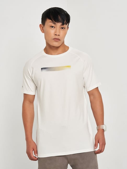 Price History of Ajile By Pantaloons White Slim Fit Printed Sports