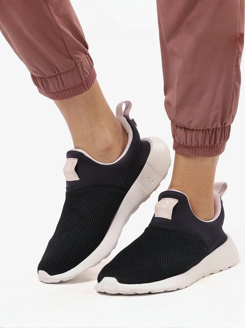 Decathlon Women's Asphalt Blue Walking Shoes