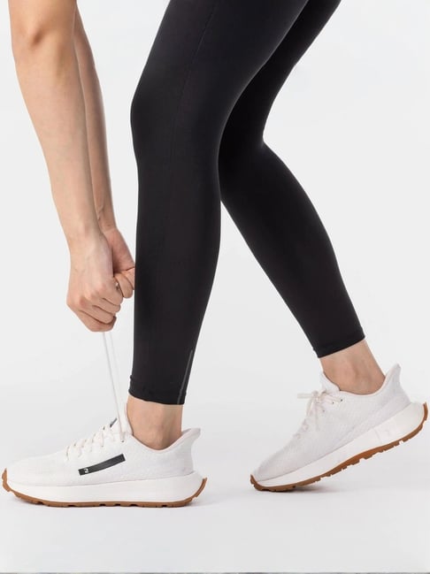 White Sneakers Black Shoes To Wear With Leggings Buy DECATHLON
