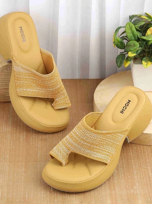Mochi Women's Yellow Toe Ring Sandals-picture-34