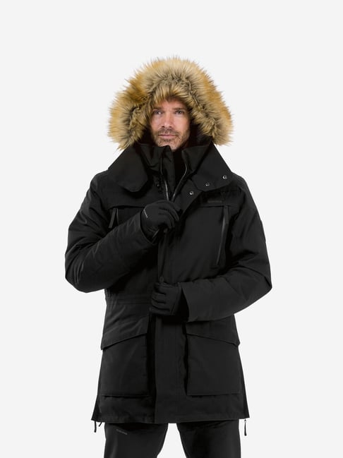 Quechua by Decathlon Black Slim Fit Quilted Sports Jackets