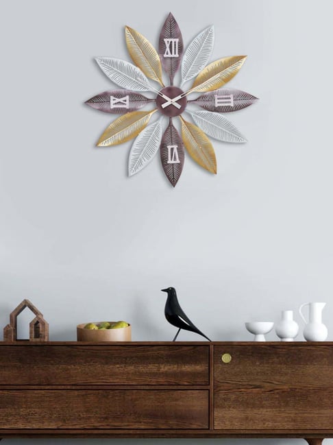 CHRONIKLE Multicolor Iron Designer Leaves Style Round Analog Wall Clock