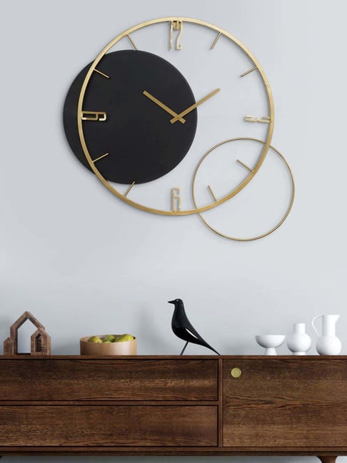 CHRONIKLE Black And Golden Iron Elegant Round Rings Style Analog Wall Clock