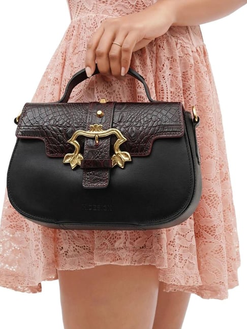 Hidesign Kawaii Black & red Textured Medium Handbag