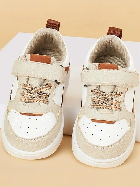 Pantaloons Junior Kids Beige Sneakers-picture-10