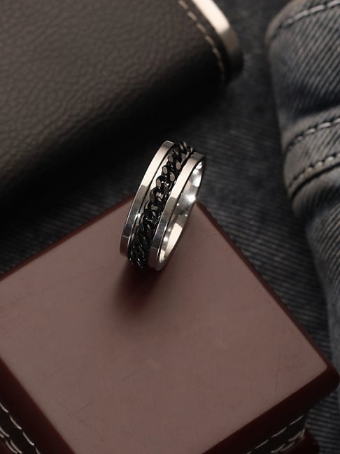 Aatmana Silver-Plated Jared Chain Stainless Steel Finger Ring