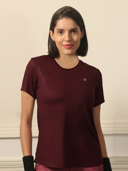 Soie Maroon Polyester Solid Short Sports T-Shirt