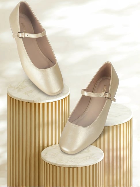 Metro Footwear Metro Shoes Owner Name ROC METRO SENIOR GIRLS