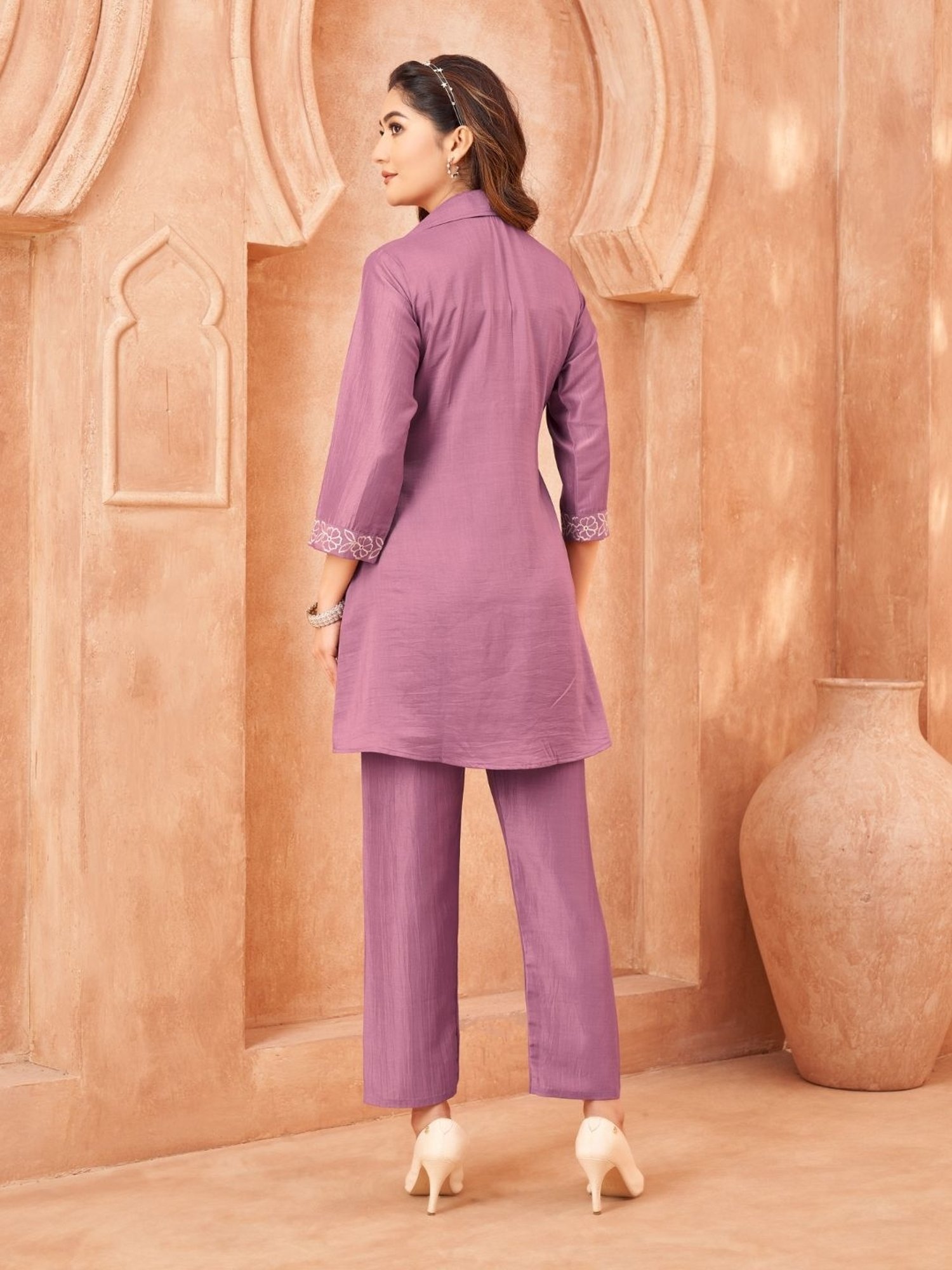 Kaftanize Lavender Embroidered With Bold Floral Patchwork Comfort