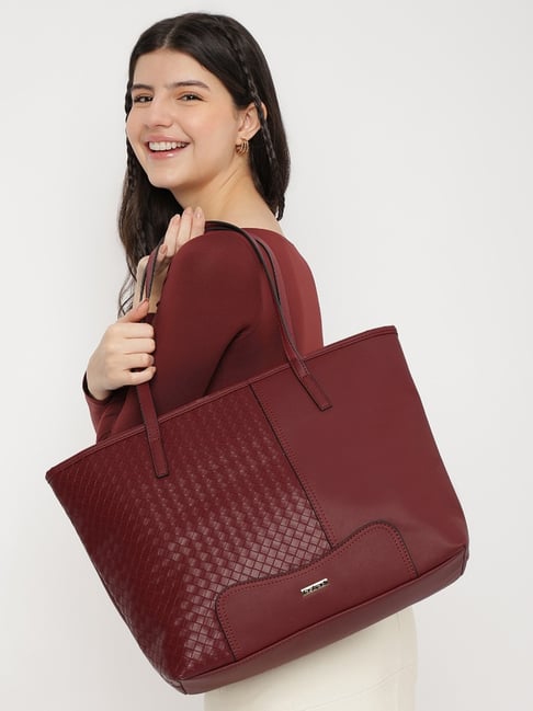 Fastrack Textured Quilted Weaving Tote Bag