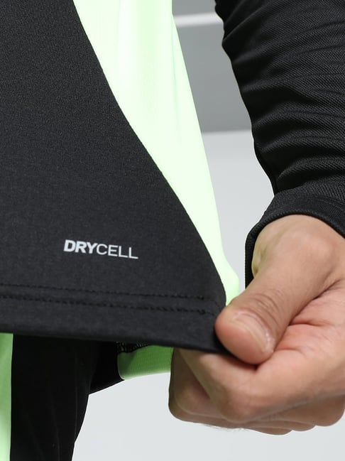 black eyepatch × PUMA S/S FOOTBALL SHIRT Buy Men's Jerseys Online at Best Prices | Football Jerseys