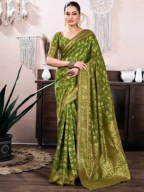 Satrani Green Silk Blend Woven Saree With Unstitched Blouse-picture-12