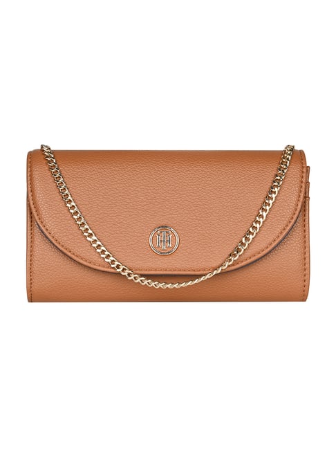 TOMMY HILFIGER Tan Alemena Roche Flap Textured Flap Wallet with Sling