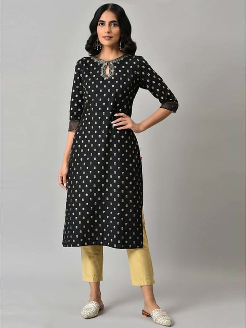 W Black Regular Fit Embroidered Kurta-picture-53