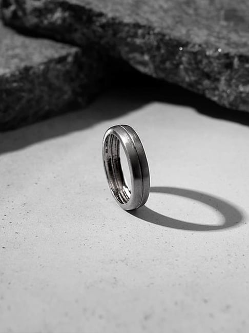 Buy GIVA Silver Black Rhodium Around You Band For Men Online At