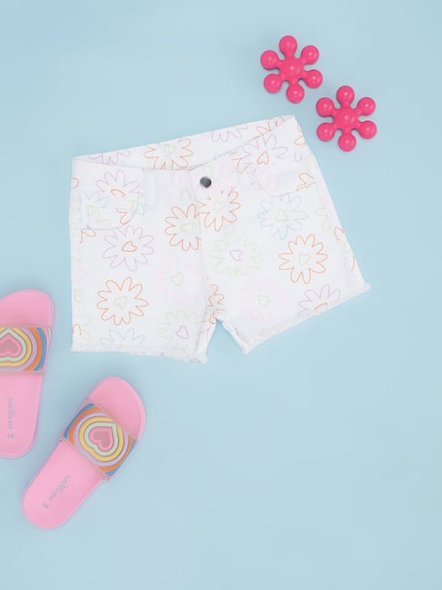 Pantaloons Junior Bright White Shorts-picture-21