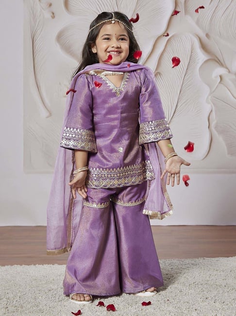 VASTRAMAY Girls Lavender Kurta Sharara And Dupatta Set-picture-31