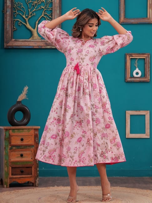 Meeranshi Pink Cotton Floral Three-Quarter Sleeves Dress