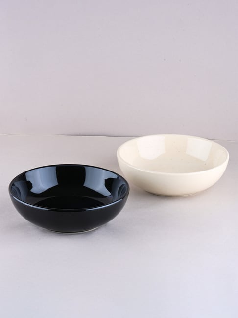 Blackcarrot Ceramic White & Black Bowls Set of 2-picture-29