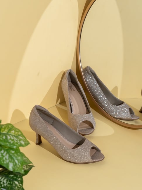 Women's Rose Gold Pumps