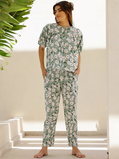 SAY Green Printed Pyjamas Set-picture-47