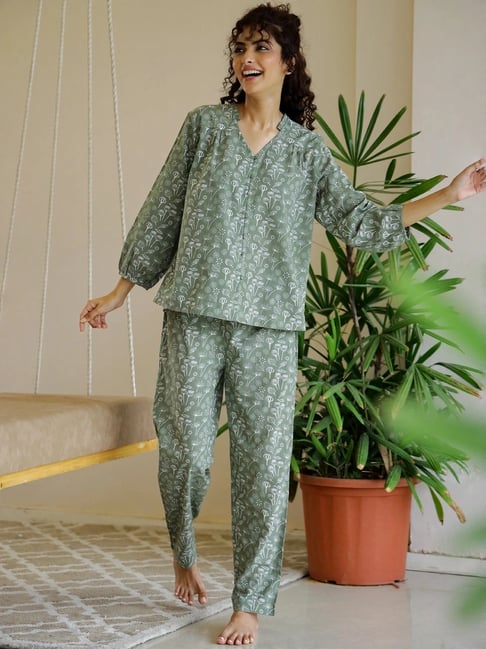 SAY Green Printed Pyjamas Set-picture-20