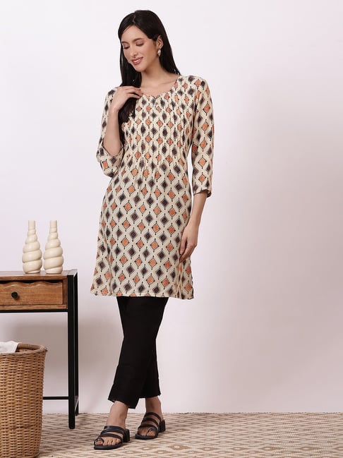 Aurelia White Printed Kurti-picture-40