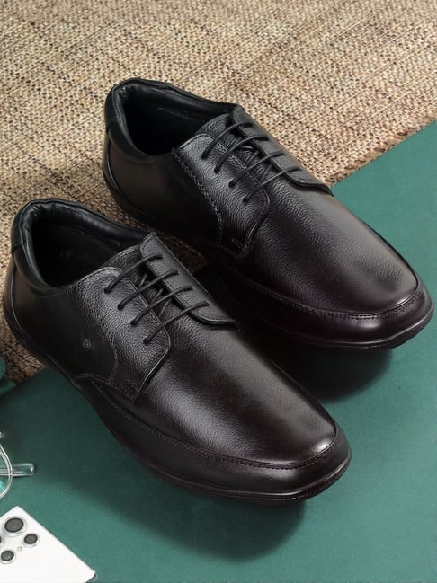 Metro Men Black Formal Derby Shoes