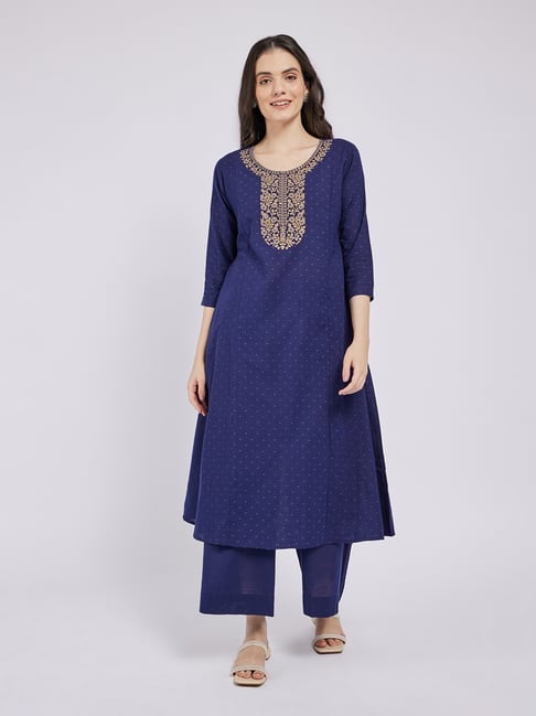 Span Blue Cotton Embroidery Three-Quarter Sleeves Kurta-picture-37