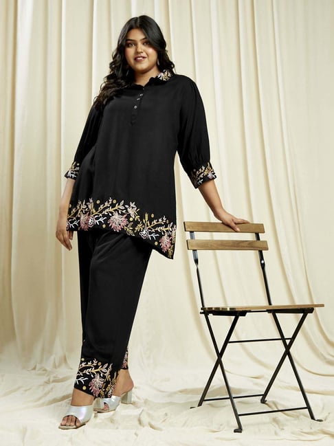 Globus Gloplus Women Black Embroidered Tunic With Wide Leg