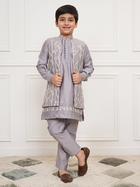 VASTRAMAY Boys Purple Embroidered Kurta Set-image-20