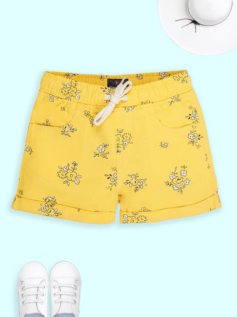 Kiddopanti Girls Yellow Cotton Regular Fit Printed Shorts-picture-17