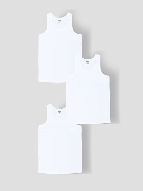 Tresnova Boys Off White Regular Fit Vest Pack of 3