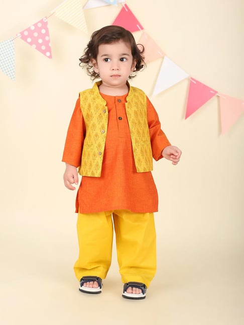 Fabindia Boys Yellow Printed Kurta Set-picture-27