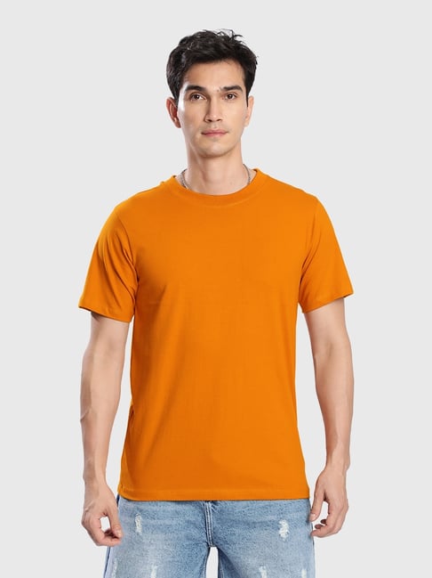 Bene Kleed Men Mustard Solid T-Shirt-picture-45
