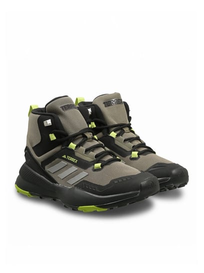 あたや　Trek Buy Adidas Men's Iron Trek Green Outdoor Shoes at Best Price