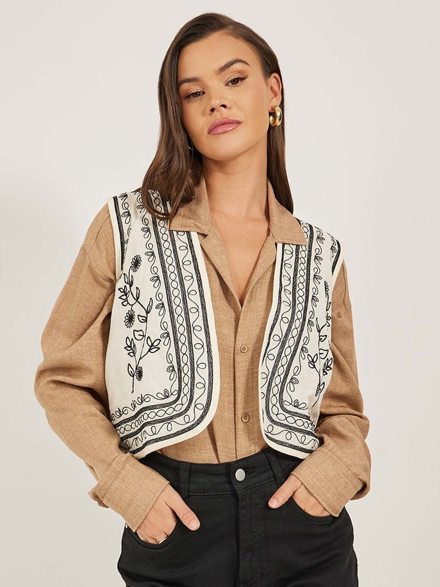 Styli Women Casual Monochrome Cotton Vest Top With Front Embroidery